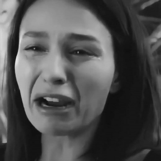 Menali Statuslar Qemli Videolar Whatsapp status ucun video Sevgi duygusal anlamli aglamali ayriliq