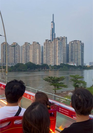 Khám Phá Sài Gòn Đầy Hấp Dẫn