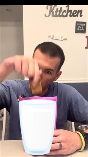 Bettergoods Cinnamon Coffee Cake Cookie Brittle… Captain Crunch vibes? 🤔 #VeganSnacks #Shorts #food