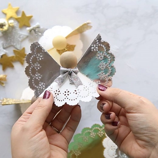 DOILY ANGELS - these are so pretty! https://www.thebestideasforkids.com/angel-craft/ | The Best Ideas for Kids