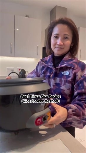 Simple, comforting and full of flavour. My homemade Beef Mince Rice cooked the easy way in the rice cooker.�Fragrant basmati soaked using my finger measurement method, then cooked together with a gently spiced, savoury beef mince mix for perfectly fluffy, flavour-packed rice in every bite. Minimal effort, maximum comfort food. Recipe and technique in comments 👇 #BeefMinceRice #RiceCookerMeals #HomemadeComfortFood #EasyFamilyMeals #OnePotCooking