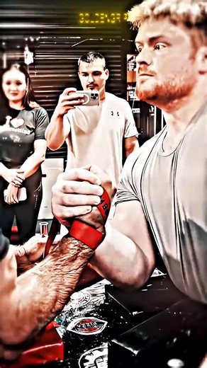 Meet the Challenger Who Bested Devon Larratt in Arm Wrestling