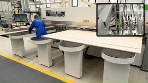 Cutting quality, cutting accuracy and reduced panel loading times. SELCO WN 6 is the result of a project developed with the latest technologies, adopting revolutionary technical solutions that increase yield and overall machining quality. | Biesse