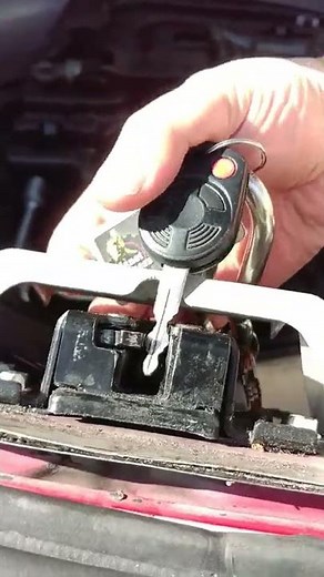 Fix Prius trunk latch, fix Trunk not closing.