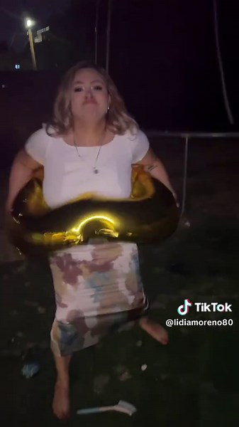 Alma moreno (@lidiamoreno80)’s videos with Llego el Pavo - Silvio Mora