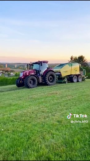 #lohnbetriebhelten #mccormick #krone #silo #silage #ersterschnitt #ballenpresse #rundballen #traktor #landwirtschaft #framing #baling #tractor #fendt #claas