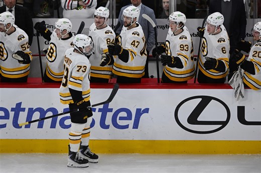 Bruins’ birthday boy scores twice in sixth straight win