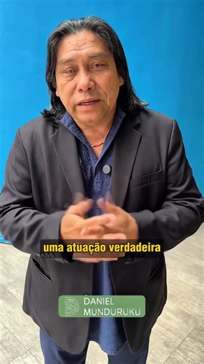 No dia, 25 de setembro de 2025, vivi um dos momentos mais marcantes da minha trajetória: fui eleito para a Cadeira nº 21 da Academia Paulista de Letras, sucedendo o saudoso Roberto Duailibi. 🌿✍️ Sou escritor, professor e ativista indígena do povo Munduruku, autor de 65 livros que dialogam principalmente com crianças e jovens, trazendo a diversidade cultural indígena como caminho de reflexão e transformação. Minha missão sempre foi dar visibilidade à literatura indígena e fortalecer a consciênci