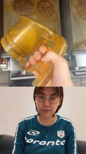 The Physics Behind Sprinkling Salt Ever wonder why sprinkling salt from a distance causes it to scatter so much? It's all about the initial velocity and how a small horizontal push, a key concept in physics, keeps those grains in the air longer. This demonstration clearly illustrates principles of projectile motion, showing how acceleration and vectors influence the salt's path. It's a simple yet effective way to observe kinematics in action right in your kitchen! #science #physics #mechanics | 