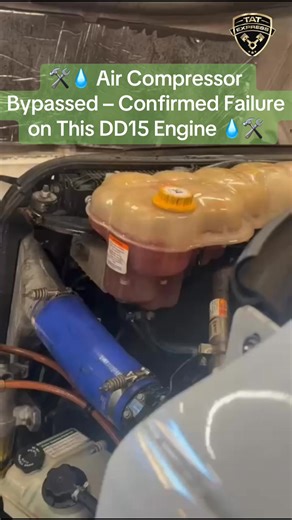 🛠️💧 Air Compressor Bypassed – Confirmed Failure on This DD15 Engine 💧🛠️During the diagnostic process on this DD15 engine, our specialist tech performed a series of tests to identify the cause of coolant pushing out of the reservoir during acceleration. Initial symptoms included: • Coolant level dropping rapidly under load • Coolant overflowing with pressure • Signs that could indicate combustion gases entering the cooling systemTo narrow down the root cause, the air compressor was bypassed —