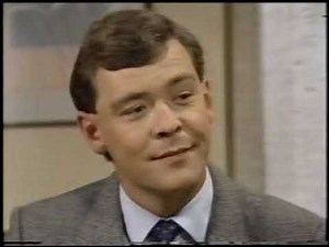 Harvard Graphics - Beyond The Basics (Instructional VHS Tape)