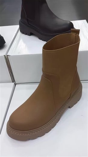 High-Quality Women's Boots Collection Sale