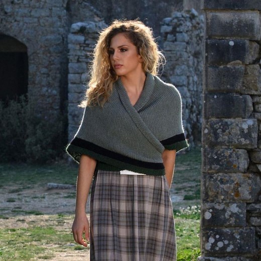 Outlander Shawl / Claire's Rent Shawl Knitting Pattern / Outlander Patterns / Outlander / Outlander Knitting Patterns / Rent Shawl / - Etsy