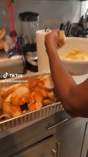 Mama Jones Soul Food Sunday Brunch Episode 2