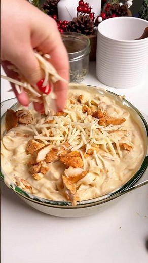 Cheesy Baked Chicken Alfredo Everyone Loves