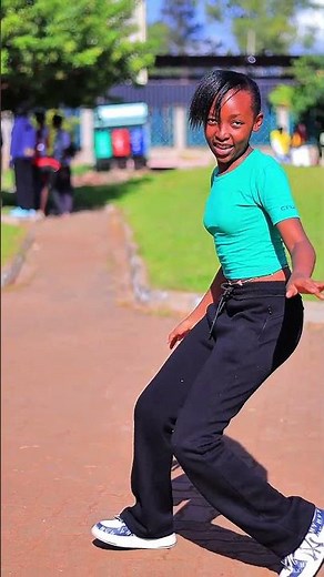 TOA SHORT NIKUFUNZE( COLLOBLUE) TRENDING TIKTOK DANCE CHALLENGE🔥🔥🔥 #dance #trending