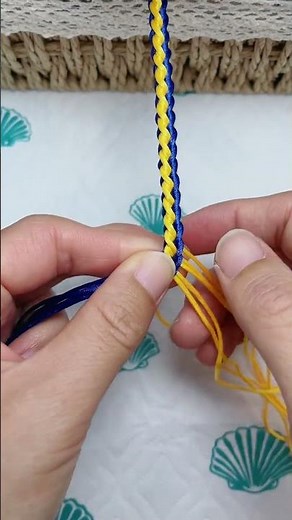 Two-color hand rope braiding tutorial