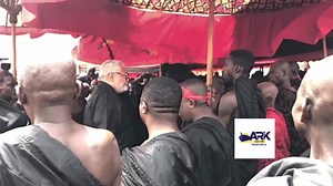 Rousing welcome greats former President Jerry John Rawlings at the funeral rites of the late Nana Yaa Nyamaa Puduo II | Ark 107.1 FM