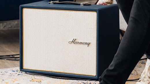 Harmony unveils 6 Series tube combos: watch Yvette Young put one through its paces with a stunning solo performance