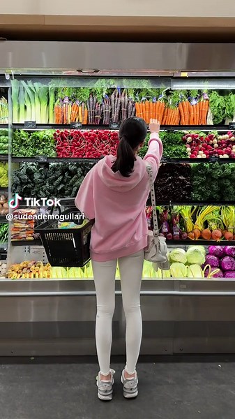 Explore Erewhon: The Most Aesthetically Pleasing Grocery Store