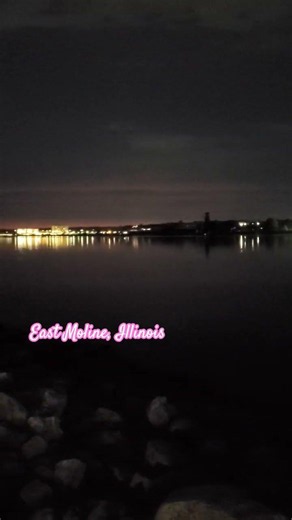 Night View of the River in East Moline, Illinois!