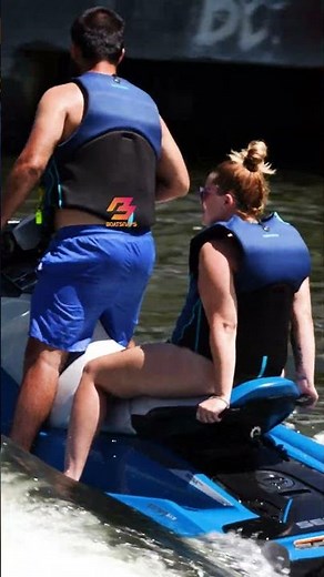 ✨ Yacht Life in Miami: Unforgettable Moments at Sea 🌊🛥️ #boatsnaps