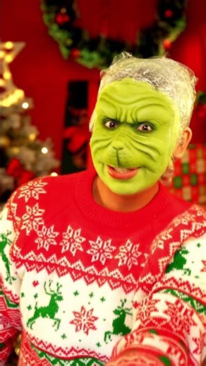 GRINCH 🎄🟢 #grinch #christmas #characterization #artisticmakeup #merrychristmas