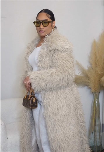 Stylish Fur Coat Outfits for Cold Weather