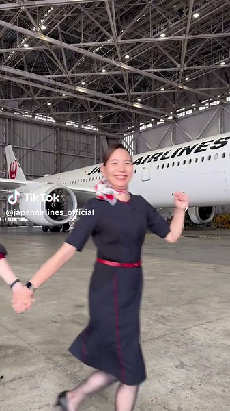 リクエストにお答えします！JAL CAとパイロットの日常を覗いてみよう！