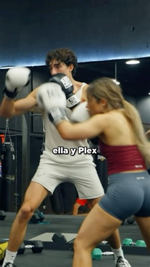 "Roro and Plex are now ACTUAL boxers" 🥊 #Plex #Roro #LaVeladaDelAño6