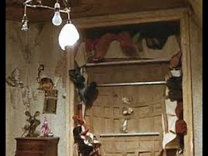 The Great Muppet Caper- Fozzie Bear's Speech- Folding Bed Gag #3