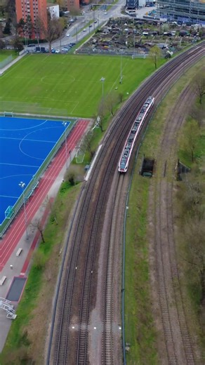 Follow train - dji mini 4k (s-bahn)