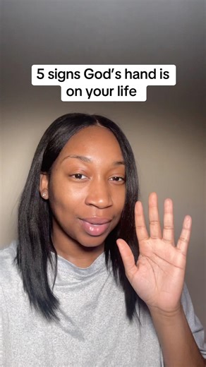 5 signs God’s hand is on your life #christianshorts #god #godshand #biblicaltruth #godsplan