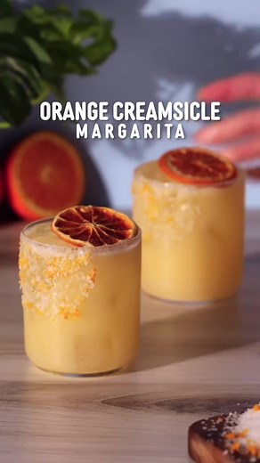 When you can’t decide between dessert and a cocktail so you make both happen. #cocktails #mixology #margarita