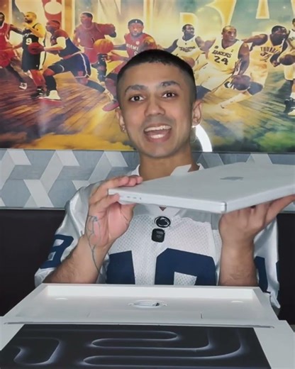 MacBook Pro M4 MAX UNBOXING AND M5 comparison video | Larger than previous models 🤯 #apple #tech