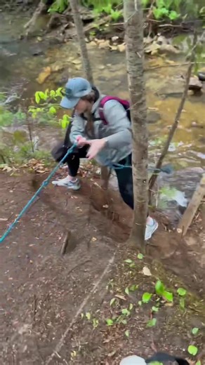 That one time I thought I was Tarzan and almost died 😂😂 #hiker #scaryhiking #thatwasclose