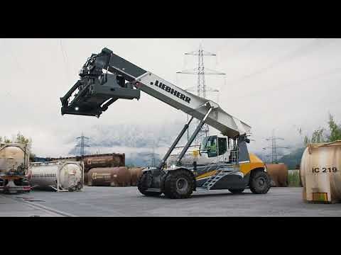 Liebherr - Reachstacker LRS 545: In operation