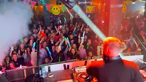 21K views · 245 reactions |  Loved dropping my new version of ‘Titanium’ at Rave Kidz Family Raves in Liverpool, the reaction was crazy! 拾 | Andy Whitby | Facebook