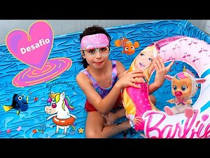DESAFIO NA PISCINA COM MINHAS BONECAS !!! BRINCANDO DE BONECA