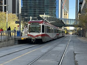 Downtown Calgary Red Line CTrain back online, Blue Line to NE still down