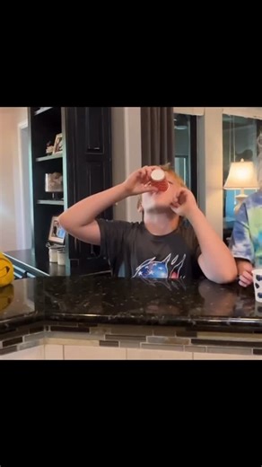 Tasting our new Kids Mighty Mix! 22 fruits and veggies, 12 essential vitamins, and zero added sugars! #mightymix #kidsnutrition #kidsvitamins #kids #kidsvitamin #berry #berryflavor #berrys | Debbie Miles | Facebook