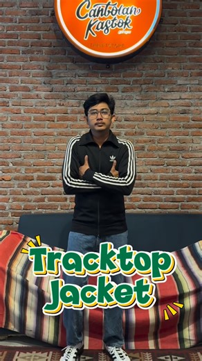Thriftstore Surabaya on Instagram: "Tracktop Jacket favorit kalian sudah mendara distore 👀 Semua stock sudah tersedia distore ya 🤏🏼. Akan kita post bertahap 🙌🏼. FYI: Untuk semua postingan barang katalog akan kita update diakun @official_cantolankastok , dan juga bisa kalian cek dimarketplace CANTOLANKASTOK (shopee, tokopedia & carousell) 👋🏼. #SolusiUntukOutfitTerbaikmu"