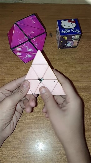 pyramid scheme 😲🤣 cube solving trick 😨$#cubing @BTS @CubeForSpeed1 @captain_cuber