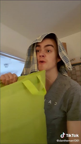 When your family walks in on you changing.... like and follow for pt2 #comedy #parents #school #fyp #foryou