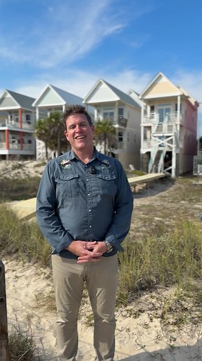 19K views · 117 reactions | Home for the Holidays… on the BEACH?️...