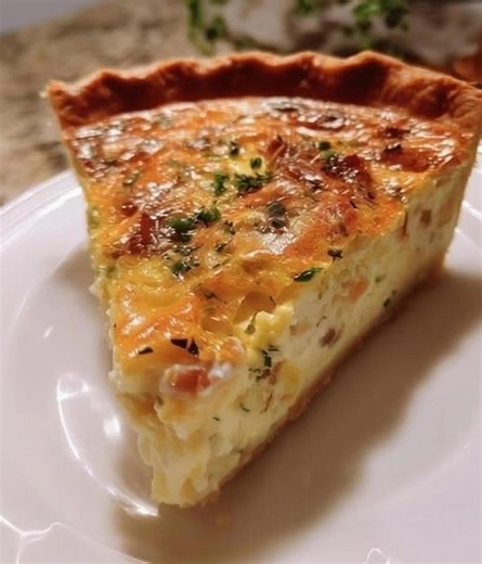 Hands down, the best ever quiche recipe!. Full recipe 👇💬 | Heavenly Recipes