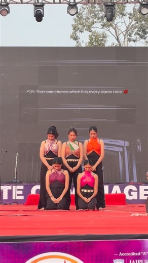 Sanober Alam on Instagram: "Old choreo, same obsession 💋 Choreo by @soumyarai_10 #trending #dance #fyp #dancer #foryoupage"