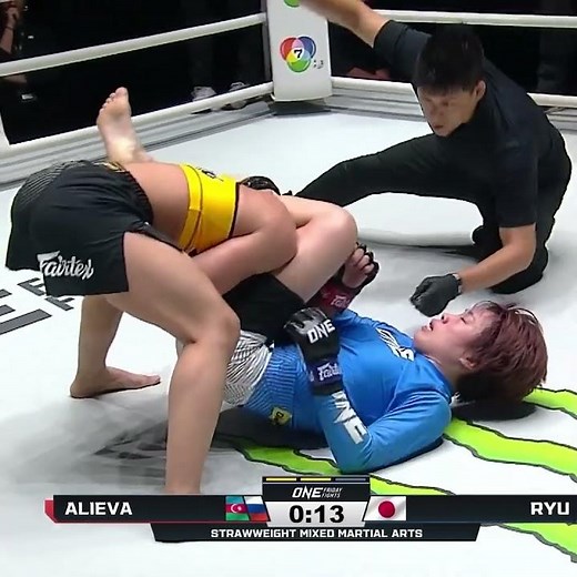 What a COMEBACK 👏 Norika Ryu secures the triangle choke win at ONE Friday Fights 107!