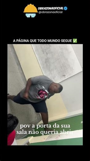 ele com medo de perder o lanche 😂