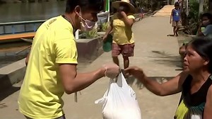 33K views · 2K reactions | IN THE SERVICE OF THE FILIPINO. Ano man ang hamon, ano man ang sitwasyon, tuloy-tuloy po ang aming paghahatid ng mga balita at impormasyon para sa kaligtasan ng bawat pamilyang Pilipino. | ABS-CBN News | Facebook